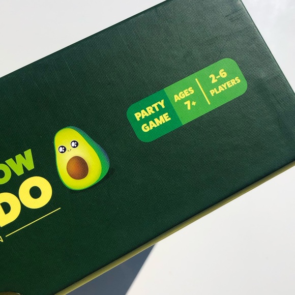 Throw Throw Avocado By Exploding Kittens Family Party Game 2-6 Players Age 7 + - Picture 9 of 11